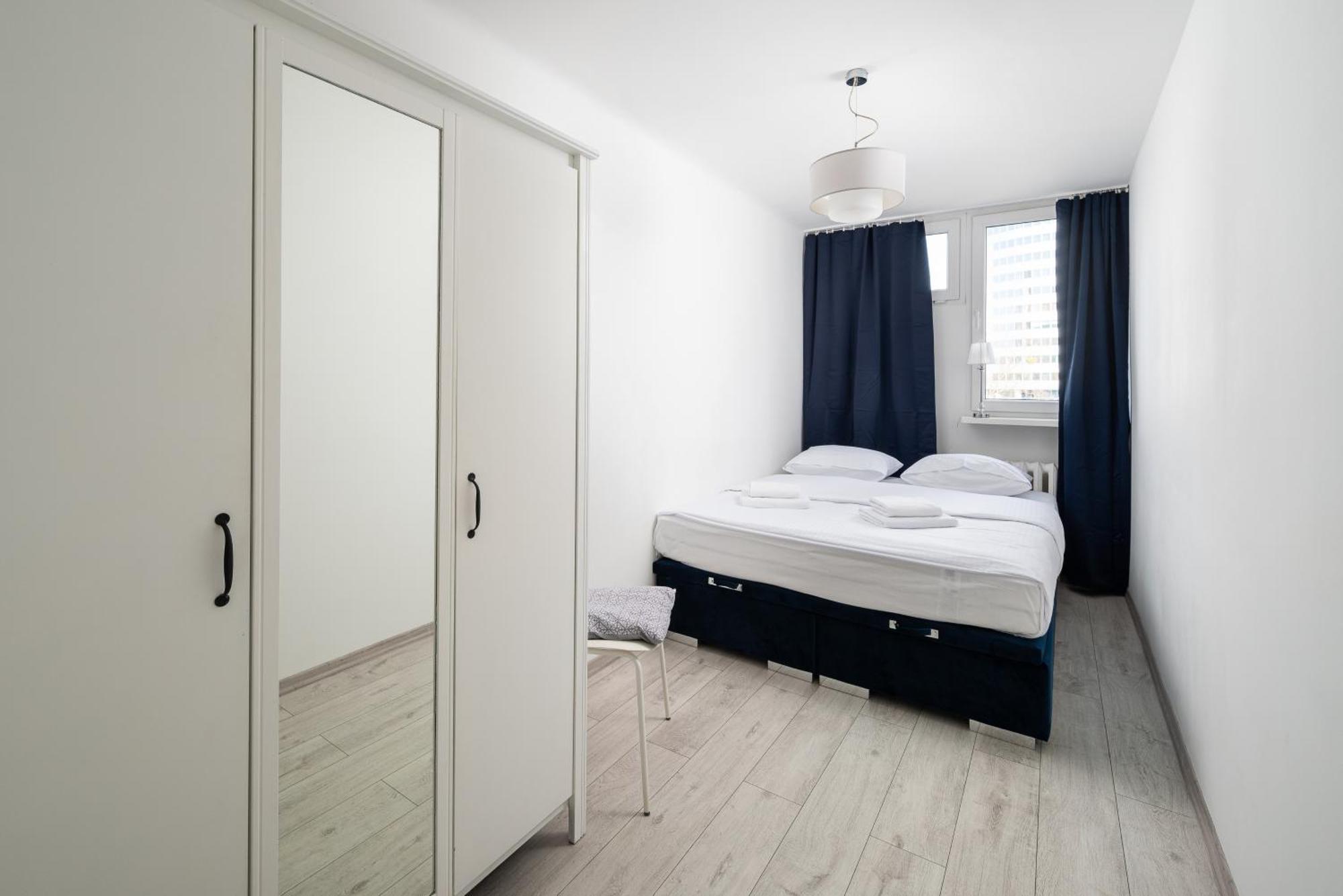 Grzybowska Blue City Centre Apartment Warschau Exterior foto